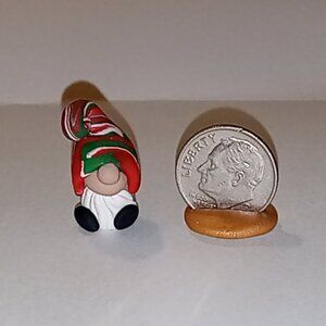 🎯 10 for $10 / Tiny Christmas Gnome Figure